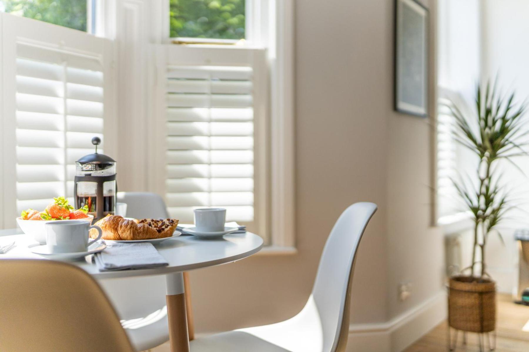 Charming Elegance At The Pontcanna Pearl - Prime Location With Comfort And Style Cardiff Esterno foto