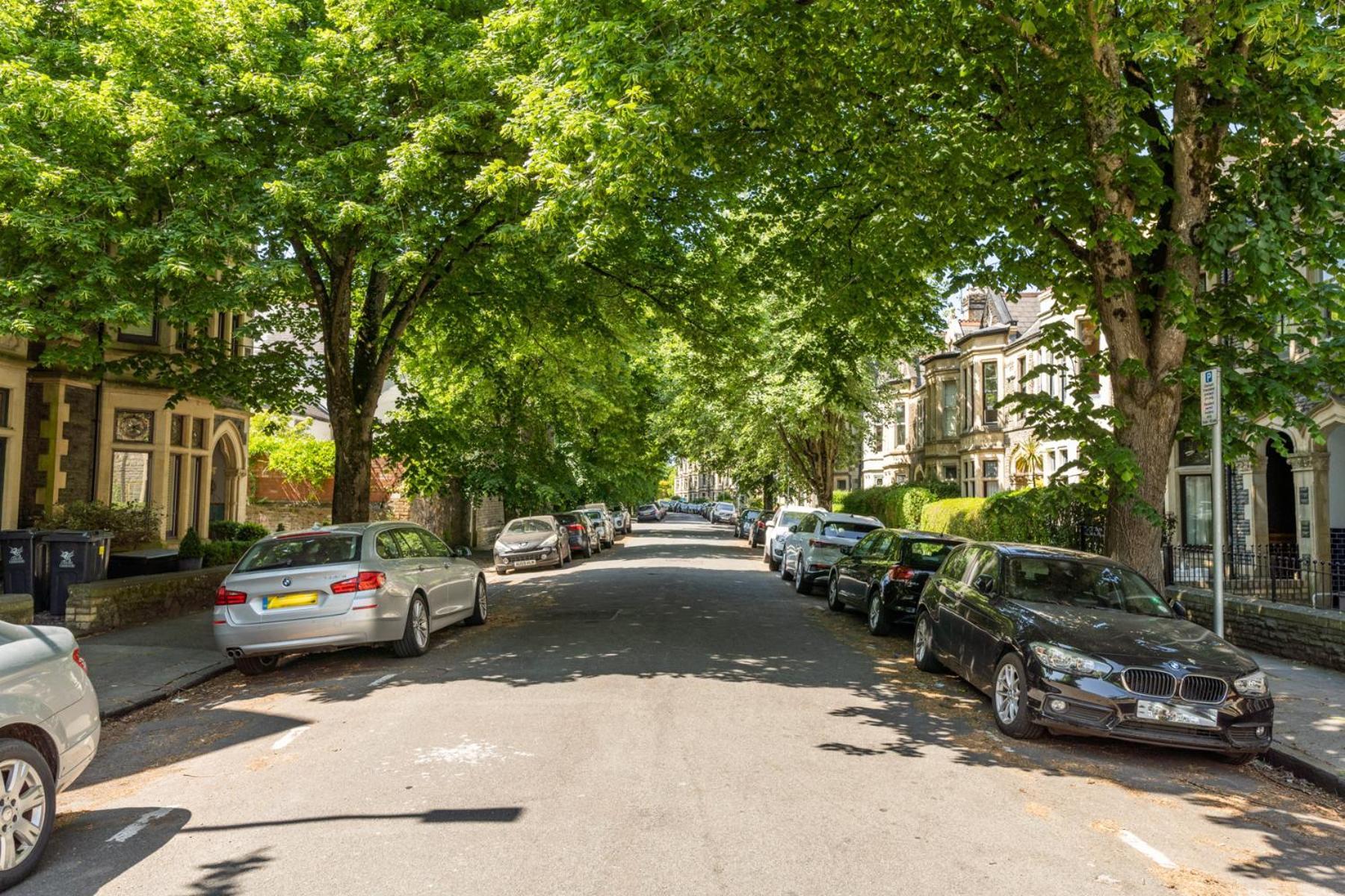 Charming Elegance At The Pontcanna Pearl - Prime Location With Comfort And Style Cardiff Esterno foto
